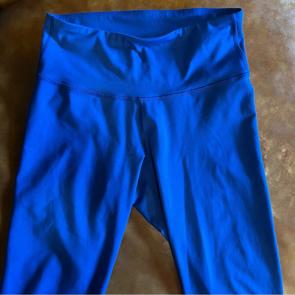Old Navy Active Blue Go-Dry Elevate High-Waisted Crop Leggings - Picture 5 of 11